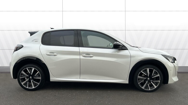 Peugeot 208 1.2 PureTech 100 GT 5dr EAT8 Petrol Hatchback